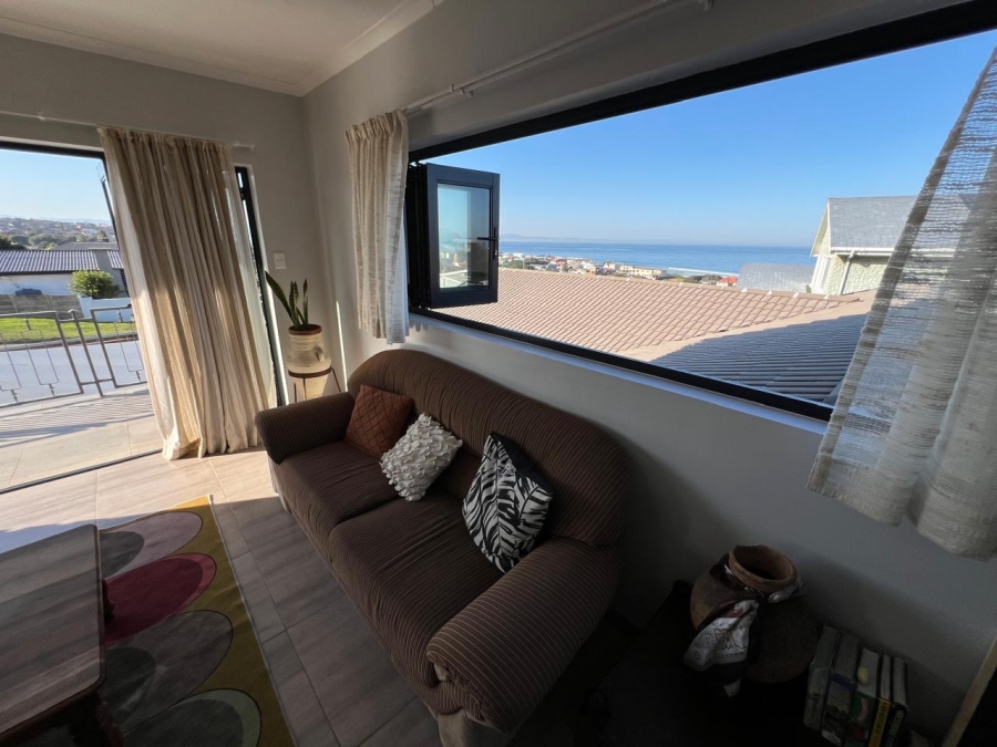 9 Bedroom Property for Sale in Jeffreys Bay Central Eastern Cape